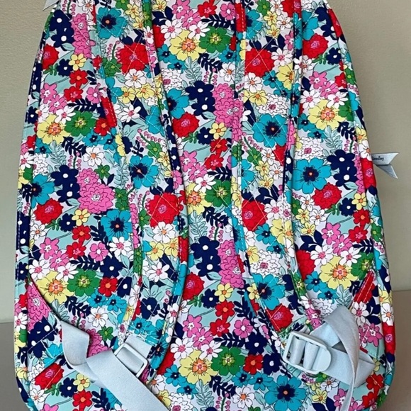 Brand New Vera Bradley Essential Large Backpack in Far Out Floral design - Picture 4 of 7